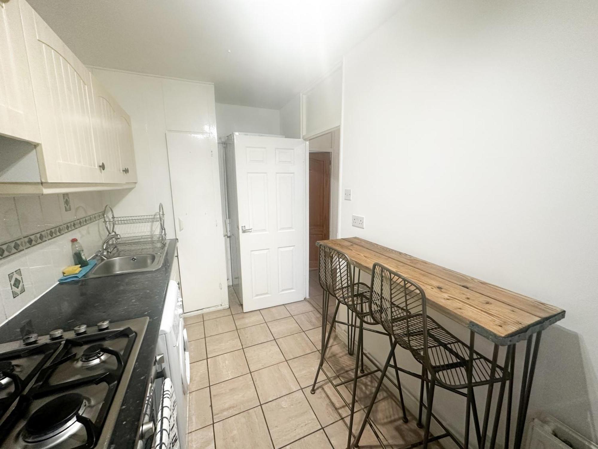 Apartment Aldgate Flats London